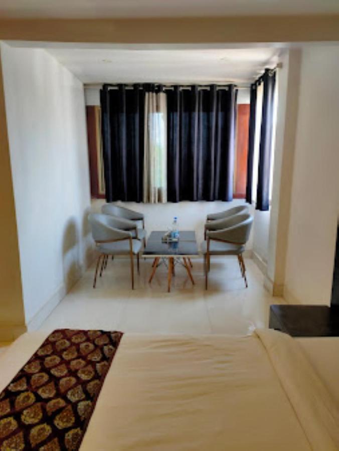 Hotel The Hills, Ambikāpur Екстериор снимка
